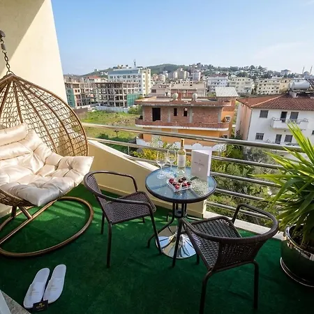 Light Holidays Apartament