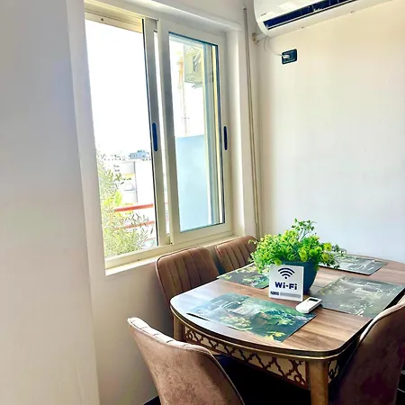 Light Holidays Apartment Golem (Tirana)